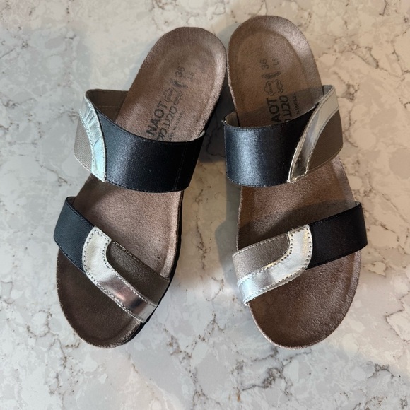 Naot Frankie slip on comfort size 5.5 Black and Silver Sandals - Picture 5 of 7
